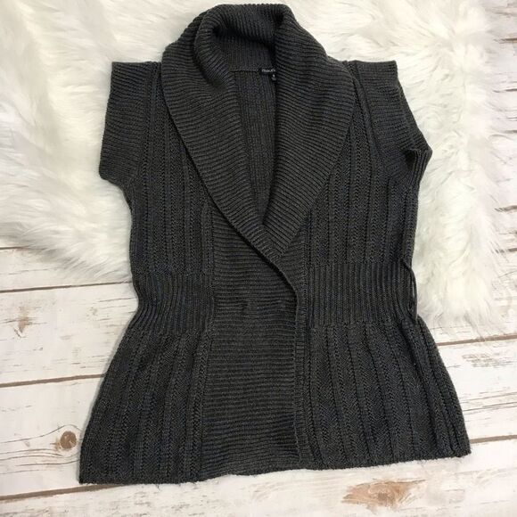 Maurice’s Gray Sweater Vest Tank‎ Cardigan Wide Collar size small - Picture 12 of 12